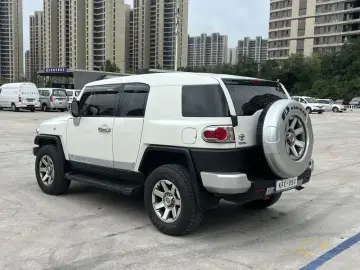 2020 Toyota FJ Cruiser с пробегом 50 000 км