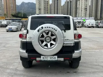 2020 Toyota FJ Cruiser с пробегом 50 000 км