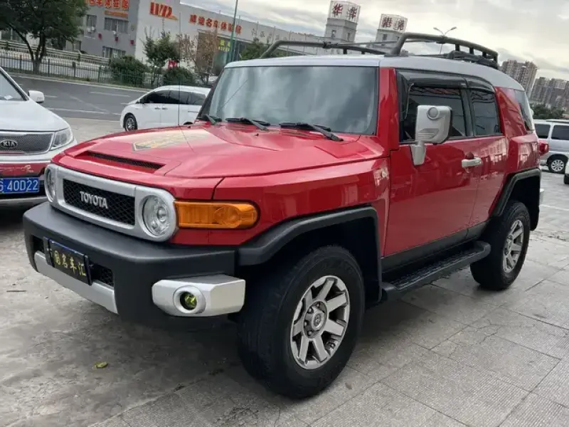 2018 Toyota FJ Cruiser с пробегом 175 000 км