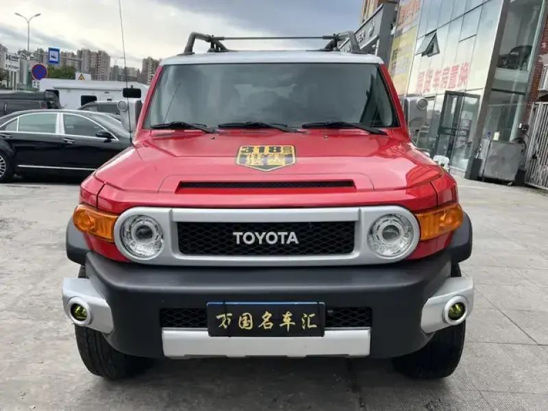 2018 Toyota FJ Cruiser с пробегом 175 000 км
