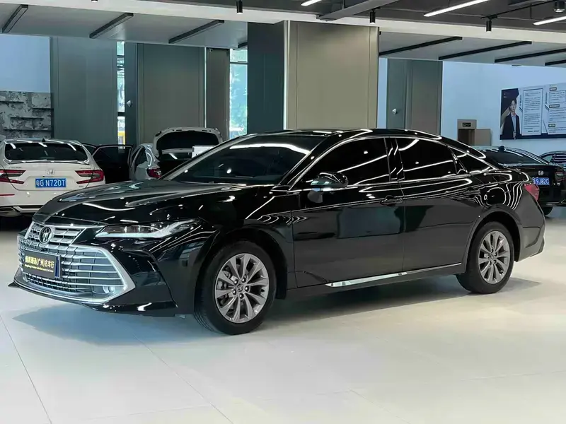 2026 Toyota Avalon с пробегом 4 500 км