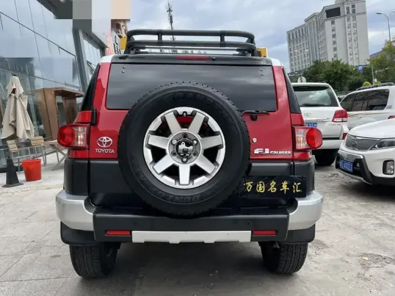 2018 Toyota FJ Cruiser с пробегом 175 000 км
