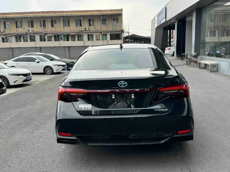 2022 Toyota Avalon с пробегом 35 400 км