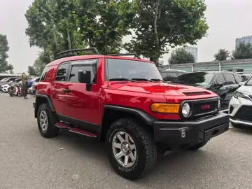 2017 Toyota FJ Cruiser с пробегом 133 000 км