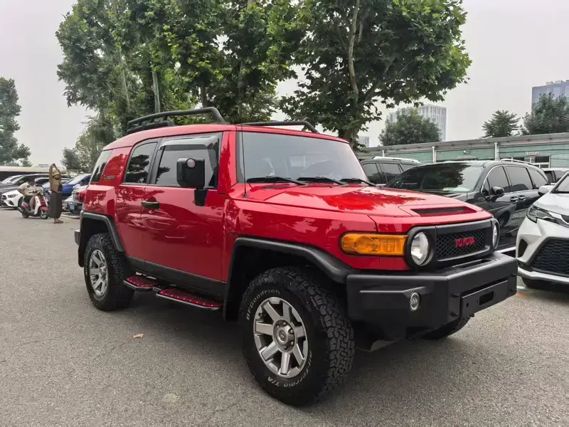 2017 Toyota FJ Cruiser с пробегом 133 000 км