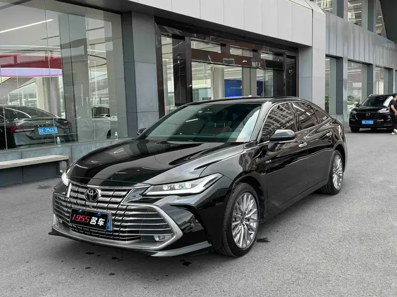 2024 Toyota Avalon с пробегом 17 000 км