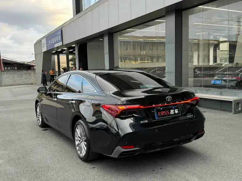 2024 Toyota Avalon с пробегом 17 000 км