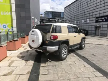 2016 Toyota FJ Cruiser с пробегом 63 000 км