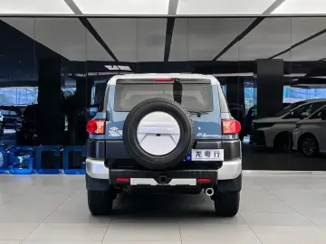 2019 Toyota FJ Cruiser с пробегом 102 000 км