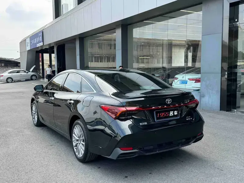 2024 Toyota Avalon с пробегом 14 000 км