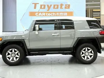 2019 Toyota FJ Cruiser с пробегом 106 500 км