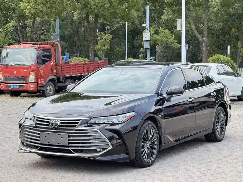 2019 Toyota Avalon с пробегом 49 000 км