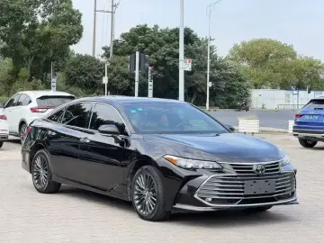 2019 Toyota Avalon с пробегом 49 000 км