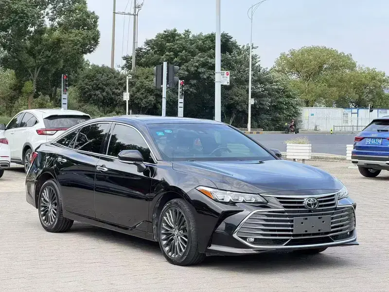 2019 Toyota Avalon с пробегом 49 000 км