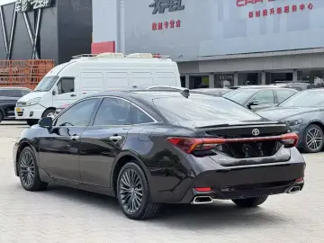 2019 Toyota Avalon с пробегом 49 000 км