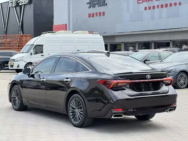 2019 Toyota Avalon с пробегом 49 000 км