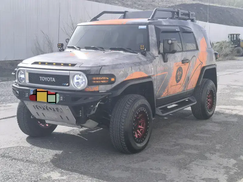 2017 Toyota FJ Cruiser с пробегом 80 000 км