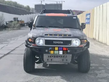 2017 Toyota FJ Cruiser с пробегом 80 000 км