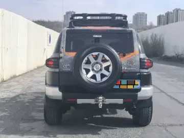 2017 Toyota FJ Cruiser с пробегом 80 000 км