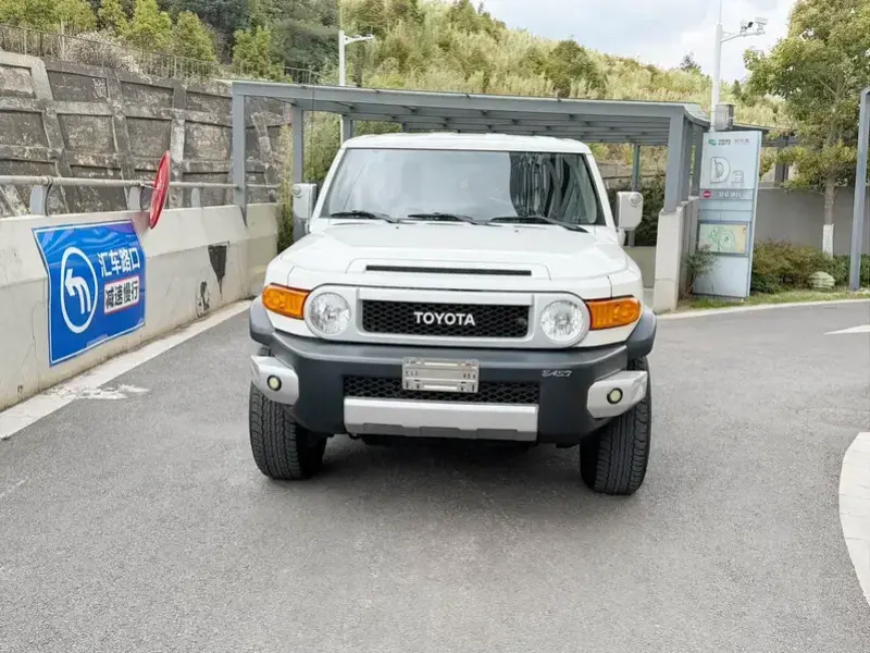 2019 Toyota FJ Cruiser с пробегом 68 000 км