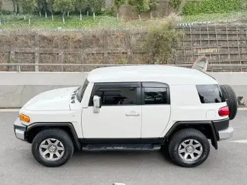 2019 Toyota FJ Cruiser с пробегом 68 000 км