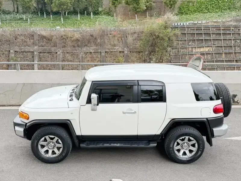 2019 Toyota FJ Cruiser с пробегом 68 000 км