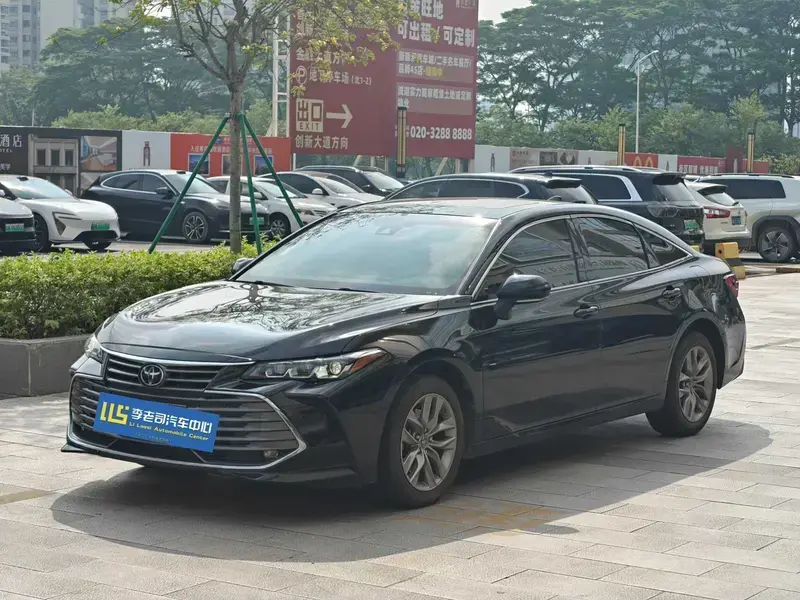 2019 Toyota Avalon с пробегом 81 000 км