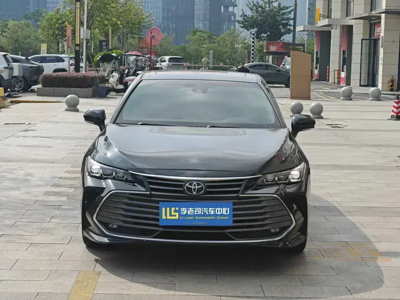 2019 Toyota Avalon с пробегом 81 000 км