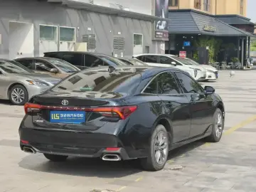 2019 Toyota Avalon с пробегом 81 000 км