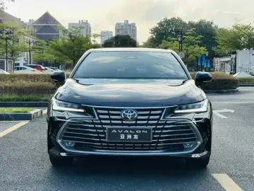 2024 Toyota Avalon с пробегом 4 000 км