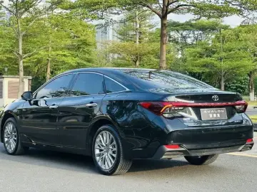 2024 Toyota Avalon с пробегом 4 000 км