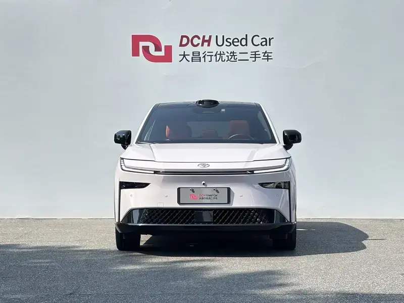 2025 Toyota bZ3X с пробегом 17 000 км