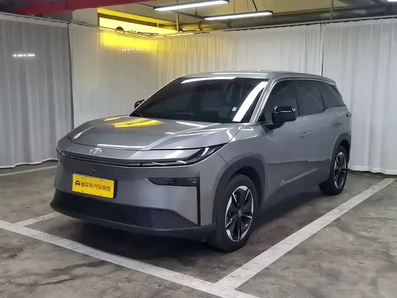 2025 Toyota bZ3X с пробегом 28 900 км