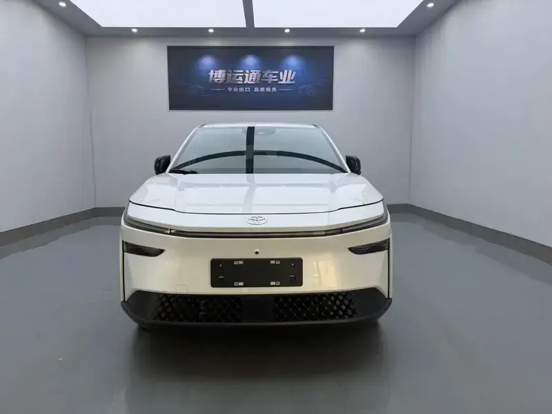 2025 Toyota bZ3X с пробегом 37 700 км