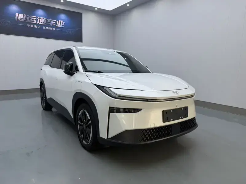 2025 Toyota bZ3X с пробегом 37 700 км