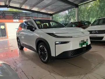 2026 Toyota bZ3X с пробегом 100 км
