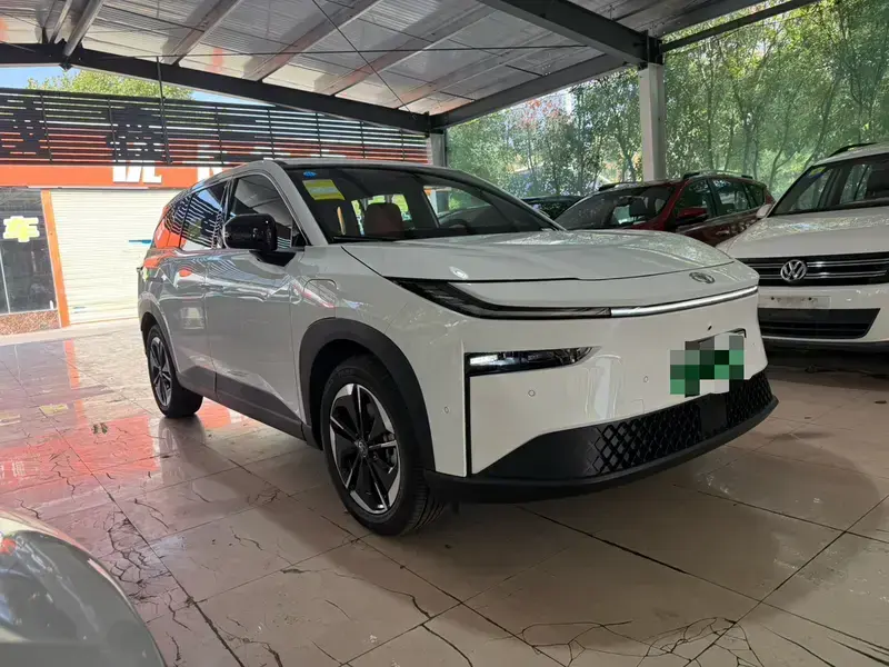 2026 Toyota bZ3X с пробегом 100 км