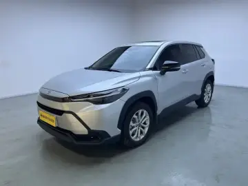 2026 Toyota Frontlander с пробегом 4 500 км