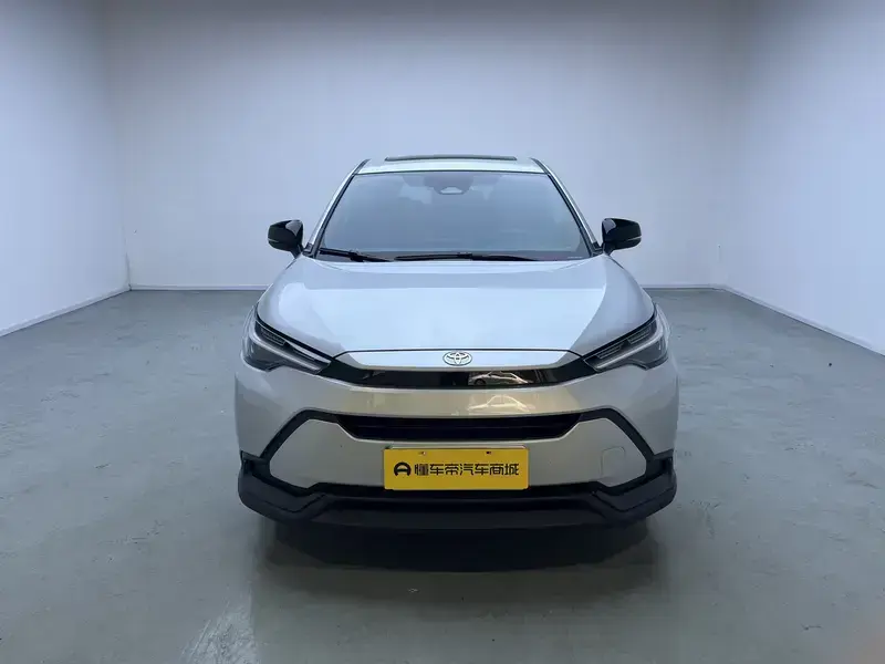 2026 Toyota Frontlander с пробегом 4 500 км