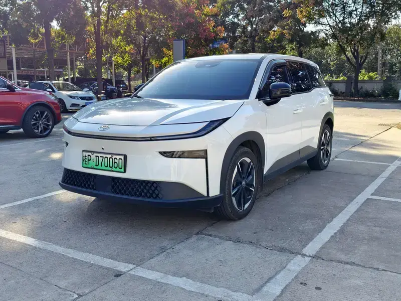 2025 Toyota bZ3X с пробегом 36 000 км