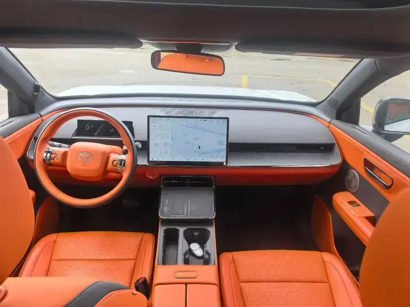 2025 Toyota bZ3X с пробегом 21 000 км