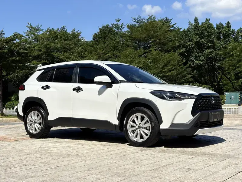 2024 Toyota Corolla Cross с пробегом 39 000 км