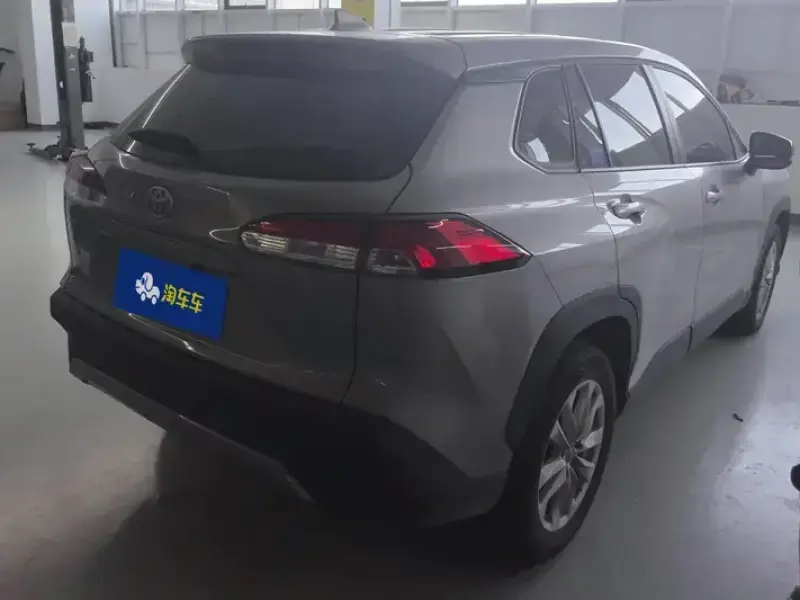 2026 Toyota Corolla Cross с пробегом 13 000 км