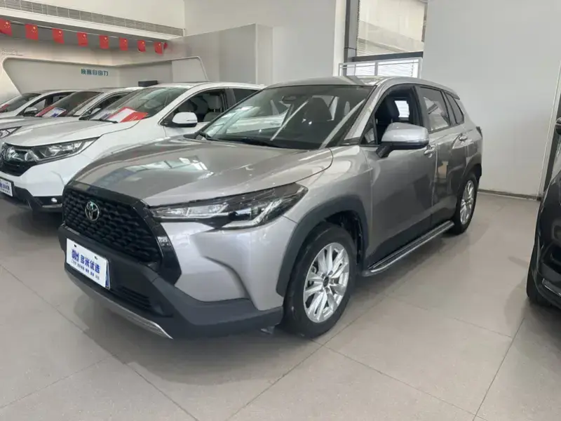 2024 Toyota Corolla Cross с пробегом 18 000 км