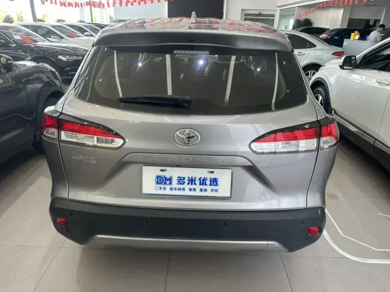 2024 Toyota Corolla Cross с пробегом 18 000 км