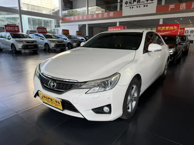 2013 Toyota Reiz с пробегом 187 000 км