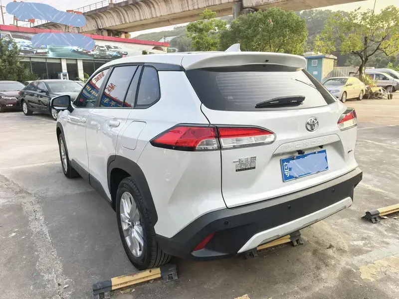 2024 Toyota Corolla Cross с пробегом 40 000 км
