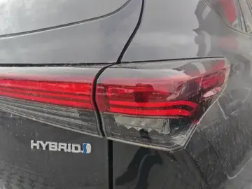 2023 Toyota Crown Kluger с пробегом 17 000 км