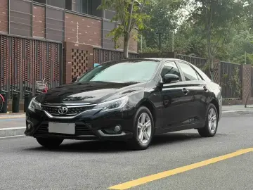 Toyota Reiz