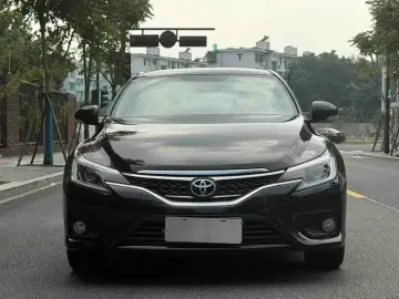 2013 Toyota Reiz с пробегом 52 700 км